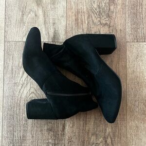 Black Women's Ankle Booties- 9